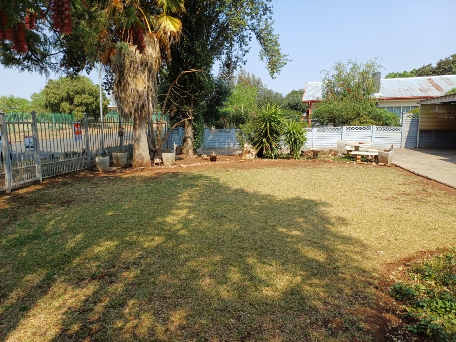 4 Bedroom Property for Sale in Generaal De Wet Free State